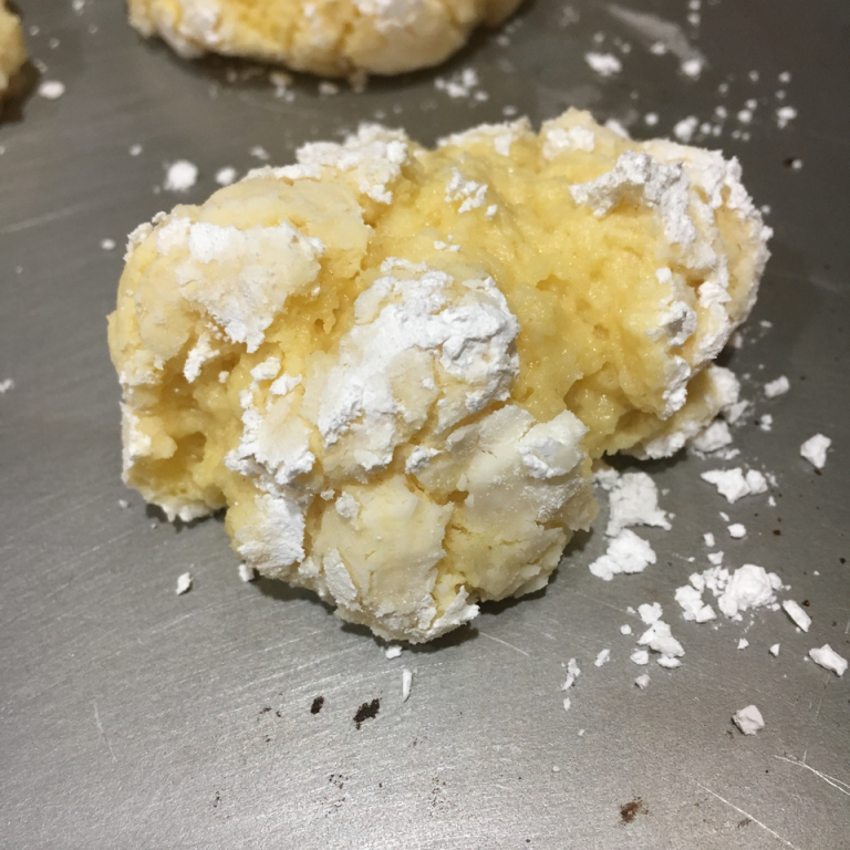 My favorite cookie of all time: the gooey butter cookie.