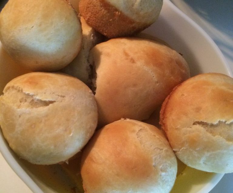 WW Old-Fashioned, Homemade Butter Rolls!