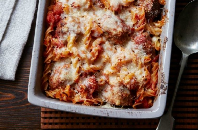Chilli Pasta Bake | Slimming World Recipe