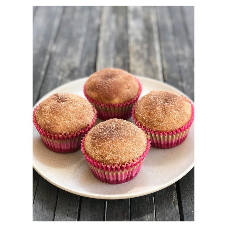 Cinnamon sugar banana bread muffins