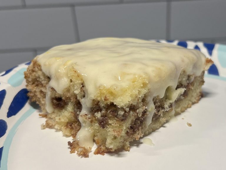 LOW-POINT CINNAMON ROLL CAKE 