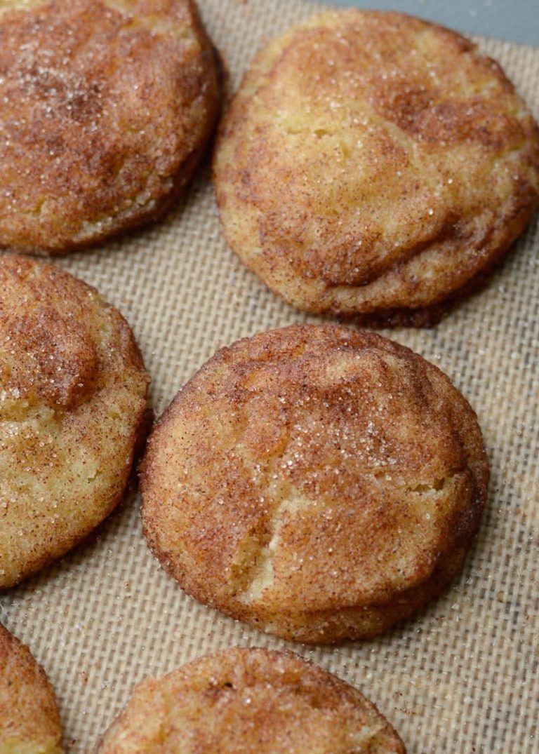 Low-Point WW Snickerdoodles 