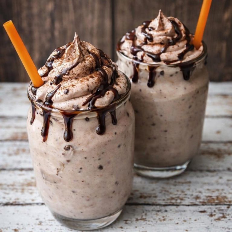 Easy Low Point WW Chocolate Frosty (Healthy & Creamy)